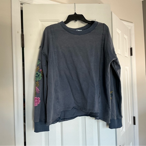 Floral Embroidered Blue Top - Picture 8 of 13